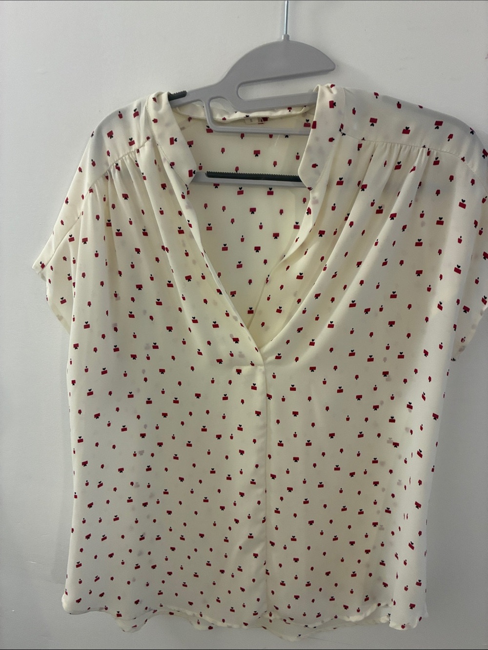 Sleeveless Career Pop OverCream V-Neck Tunic Geometric Red Print Size S Worn 1x